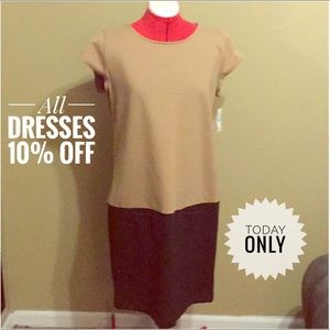 Lord & Taylor business dress with front pocket
